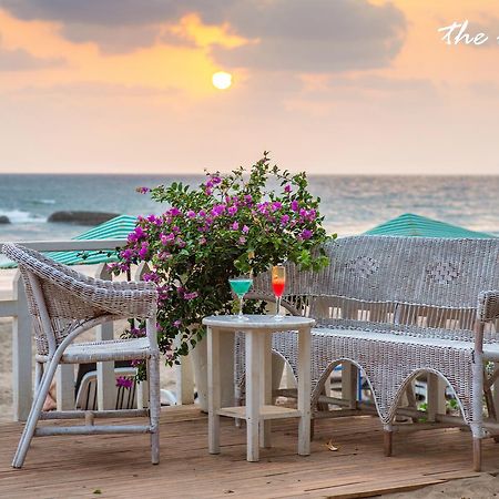 The White Resort Agonda Exterior photo