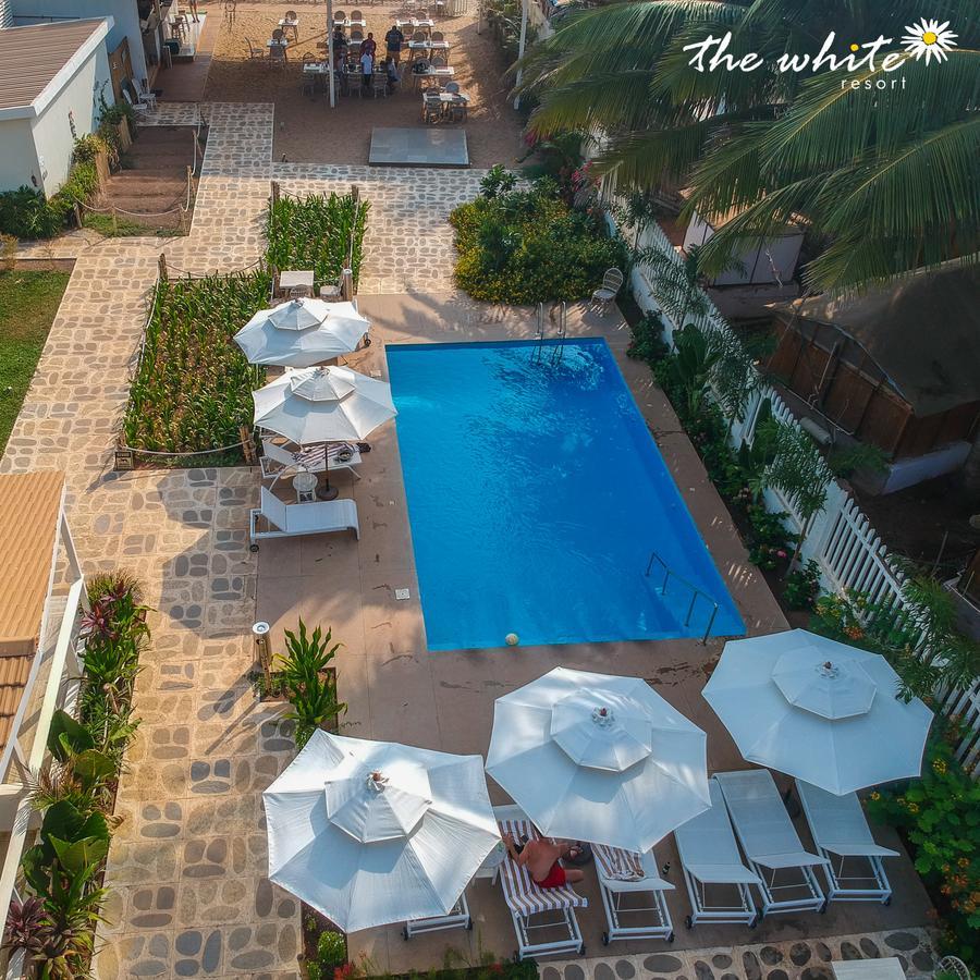 The White Resort Agonda Exterior photo