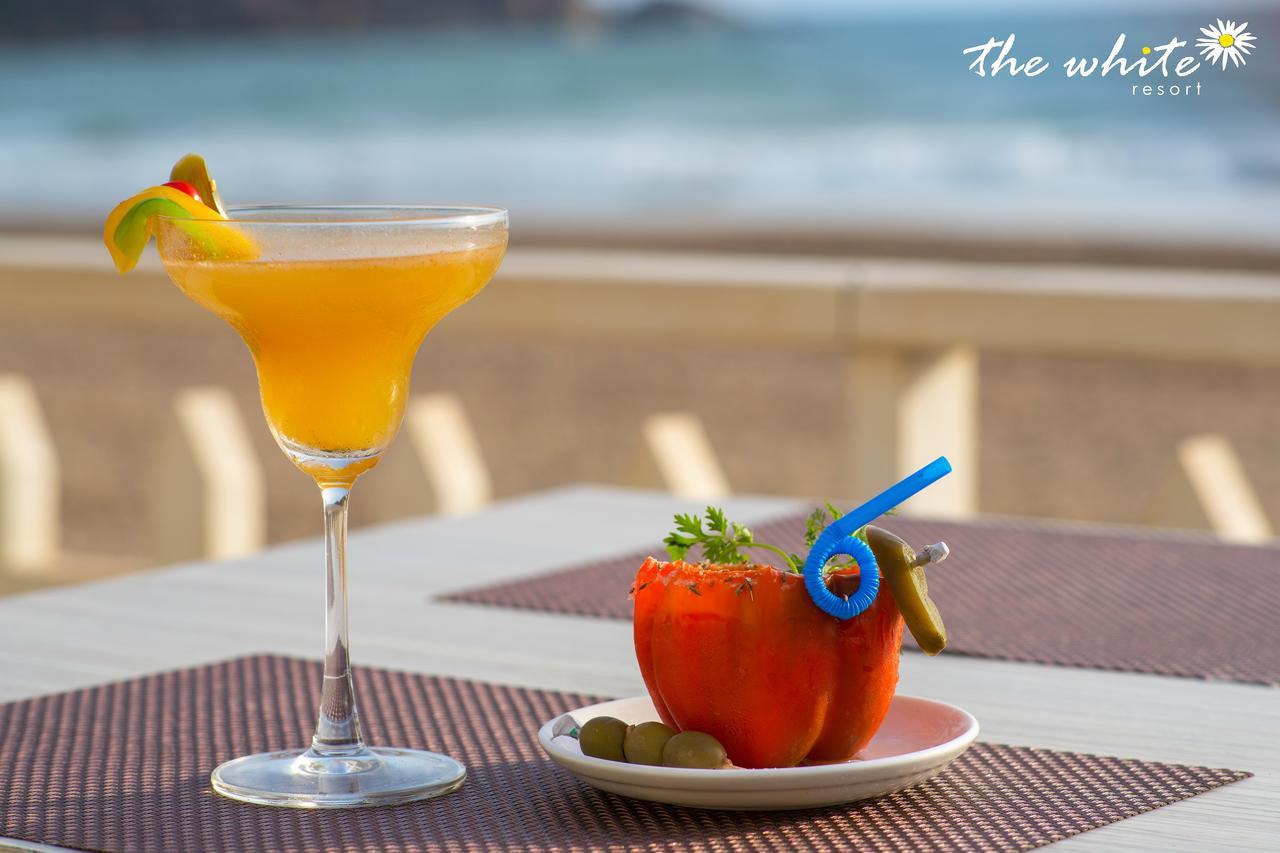 The White Resort Agonda Exterior photo